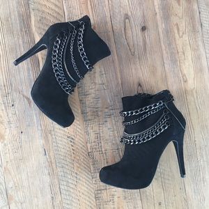 Chain Detail Stiletto Heel Booties Black